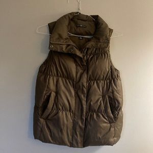 Gap brown puffy vest